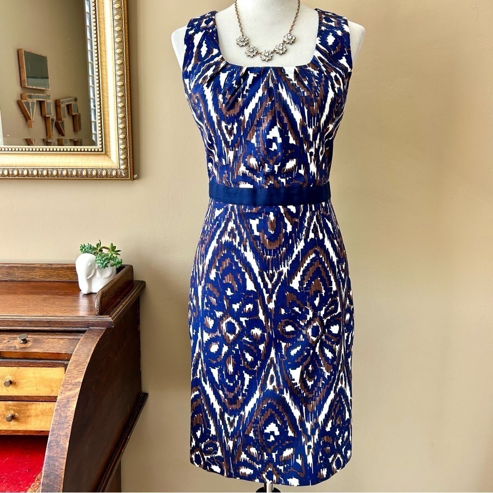 Milly of New York Vintage Ikat Print Sheath Dress Blue White Sleeveless Size 10